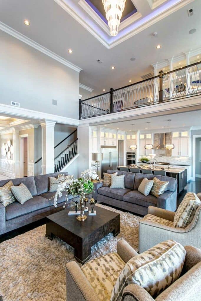luxury living room Homes by Prodigy