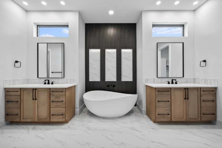custom bath luxury bathtub by Prodigy Homes